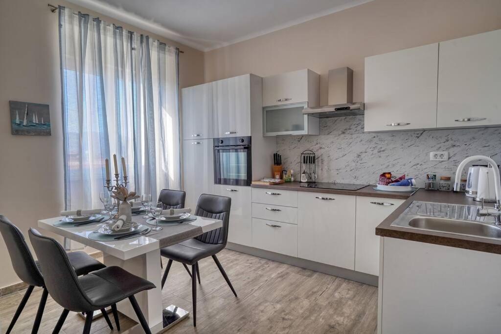 Cozy Modern Apartment Rijeka Buitenkant foto